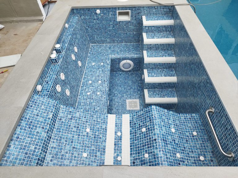 Jacuzzi a medida y según diseño del cliente