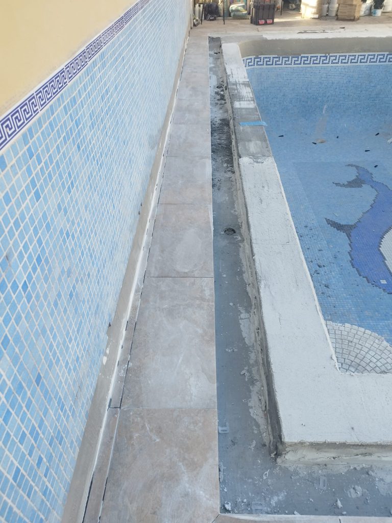 Cambio de gresite y reparación de playa