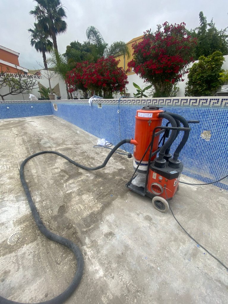 Cambio de gresite, reparación del vaso